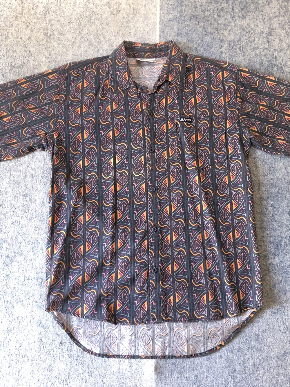 Men's Vintage-Inspired Geometric Button-Down Shirt - Black/Multicolor